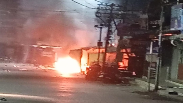 Celebration of Champions Trophy victory in Mahu Indore clash between two groups muslims