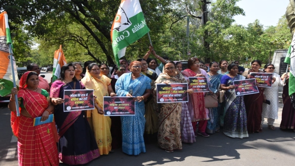 Mahila Congress s fierce protest against MP government over increasing crimes against women