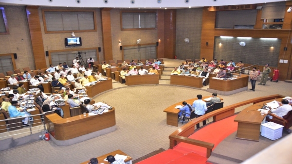 Tax burden 10 increase in property tax 15 increase in water and garbage 5 62 lakh people affected