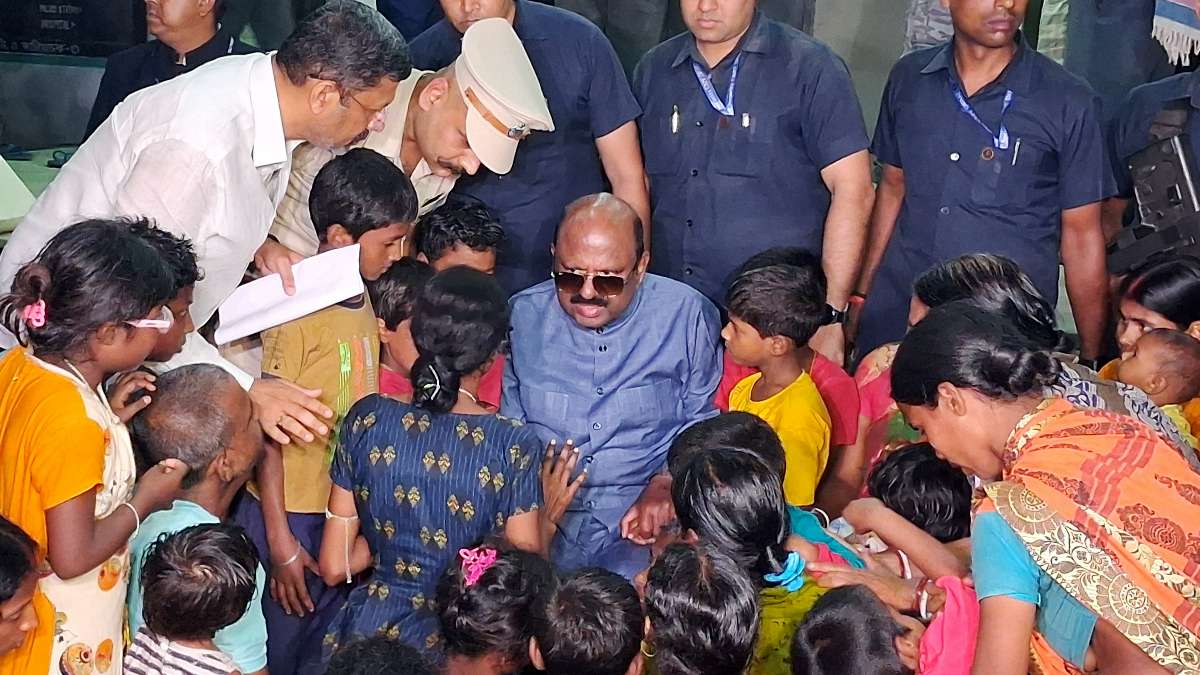 'घरों में घुसे, मारपीट की', बंगाल हिंसा के पीड़ितों ने राज्यपाल को ...