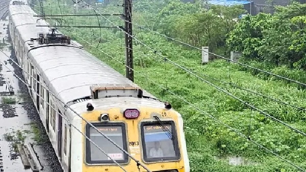mumbai local train
