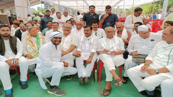 MP News Congress Save Constitution campaign started from Gwalior statement by Jitu Patwari and Digvijay