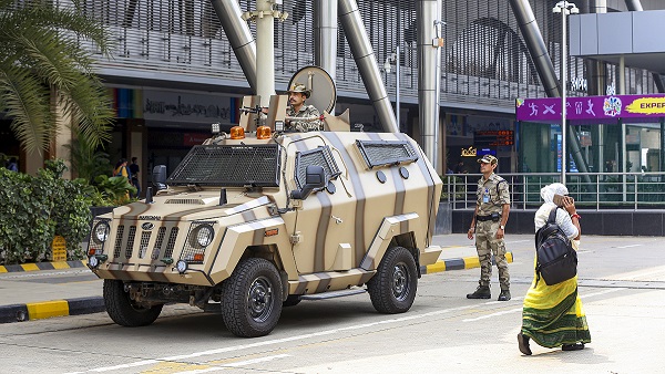 32 Airports closed List