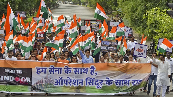 BJP Tiranga yatra VS Congress Jai Hind Sabhas BJP Tiranga yatra VS Congress Jai Hind Sabhas
