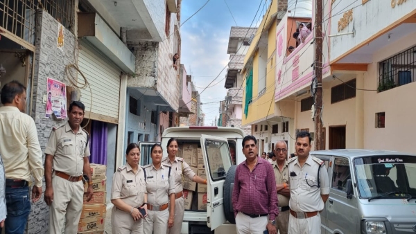 MP news Home delivery of liquor in Blinkit bags Big action by Excise Department in Bhopal MP