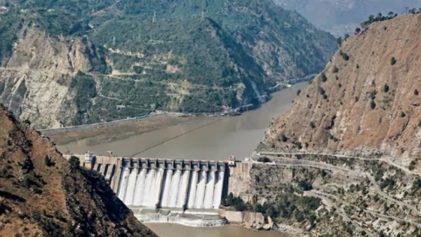 India Cuts Off Water Flow to Pakistan