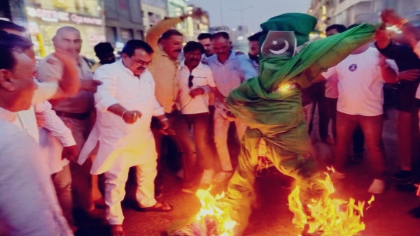 MP News Bhopal Strong protest by entire Hindu society against love jihad demand for strict law MP News Bhopal Strong protest by entire Hindu society against love jihad demand for strict law
