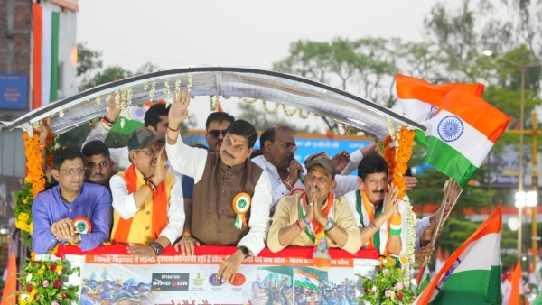 Indore s Tiranga Yatra CM Mohan Yadav said- American President had to change his statement