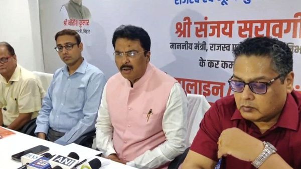 Bihar's First Helpline Centre for Land Issues