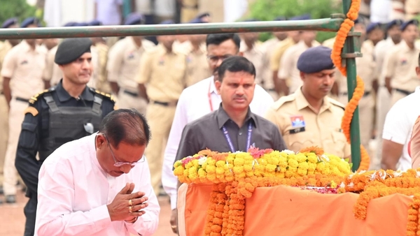 Tribute to Martyred ASP Akash Rao Girpunje