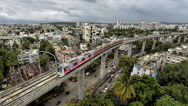 Metro train in Pune