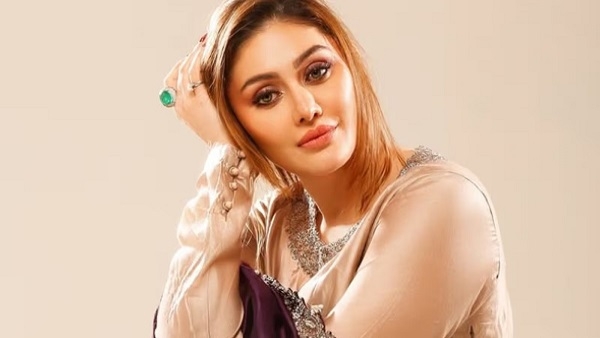 Shefali Jariwala Education