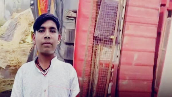 Accident in Badnagar of Ujjain drunk fire brigade driver created havoc 4 died