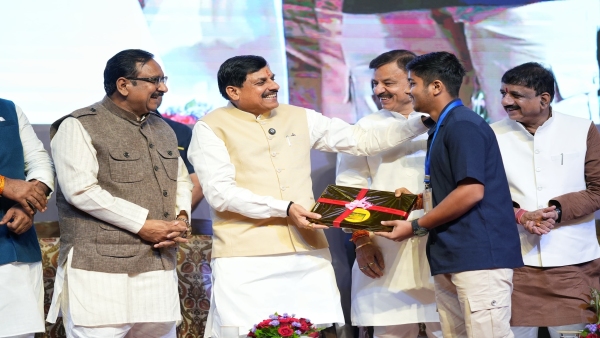 Laptops not money for meritorious students CM Mohan Yadav praised government schools