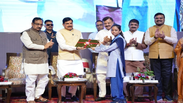 Laptops not money for meritorious students CM Mohan Yadav praised government schools