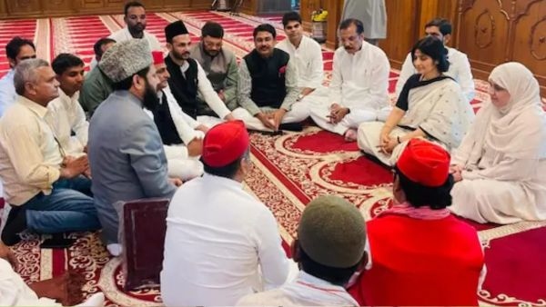 Akhilesh Yadav- mosque