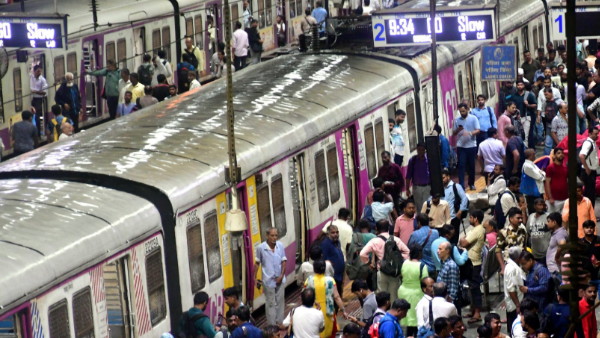 Mumbai Local Train Mumbai Local Train