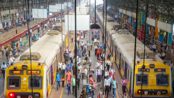Mumbai Local Trian