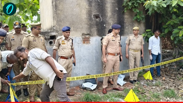 chandauli news police operation