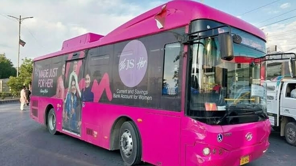 Pink Bus Service Grows in Popularity Among Women