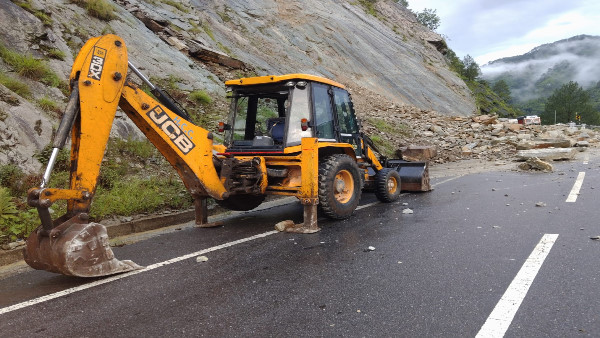 Uttarakhand weather today mousham Monsoon rain pouring disaster alert again where till when Uttarakhand weather today mousham Monsoon rain pouring disaster alert again where till when