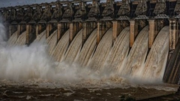 Torrential rain Collector Deepak Saxena declared holiday in government and private schools