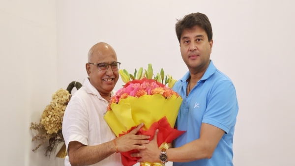 Hemant Khandelwal met Jyotiraditya Scindia supporters will get place in organisational structure
