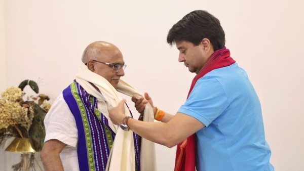 Hemant Khandelwal met Jyotiraditya Scindia supporters will get place in organisational structure