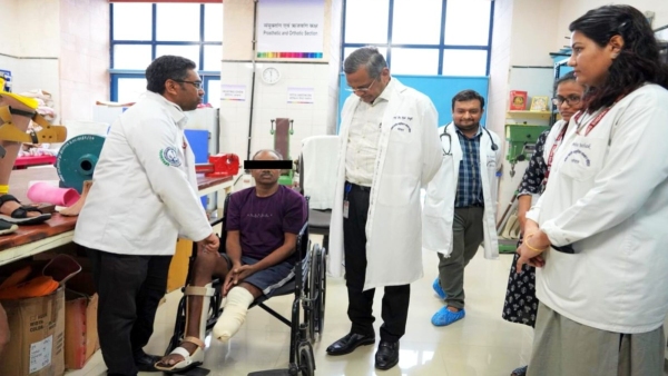 Prosthetic service of AIIMS Bhopal is giving the power of self-reliance to the disabled people Prosthetic service of AIIMS Bhopal is giving the power of self-reliance to the disabled people