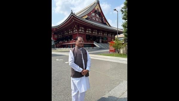 Visnudev Sai Visits Asakusa Temple in Japan