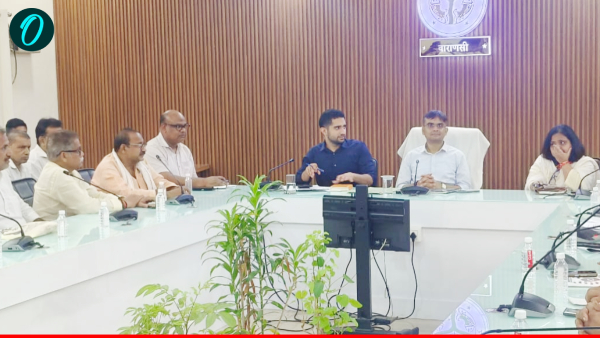 varanasi dm satyendra kumar