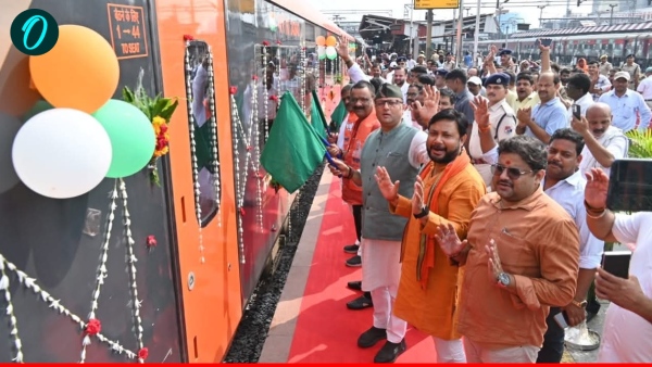vande bharat train service starts from meerut
