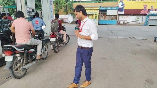 Bhopal No helmet no petrol order is a hoax FIR against three pumps in Berasia in mp Bhopal No helmet no petrol order is a hoax FIR against three pumps in Berasia in mp