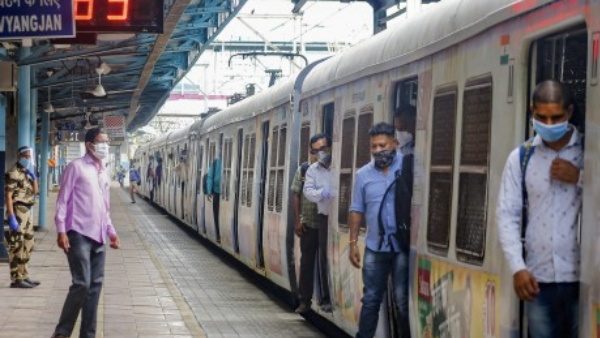 Mumbai local train