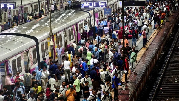 Mumbai local train
