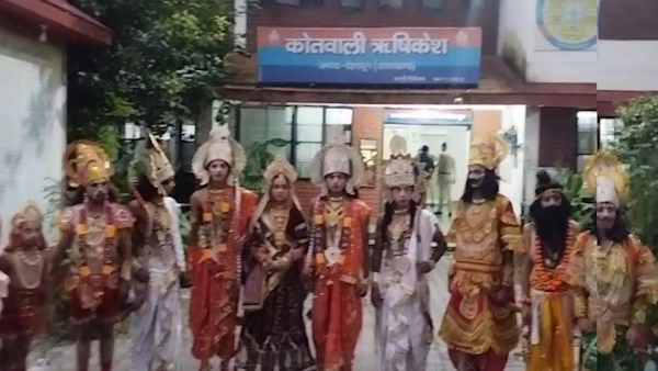 Ram Lakshman Sita left Ramlila went police station Why talk protest Rishikesh artists Ram Lakshman Sita left Ramlila went police station Why talk protest Rishikesh artists