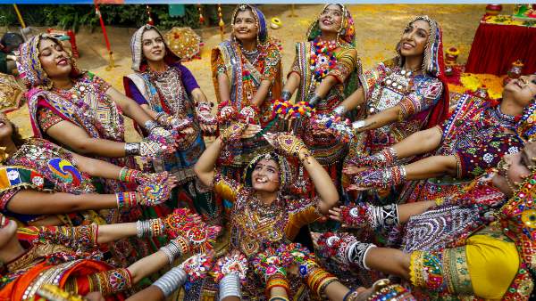 vhp-issues-controversial-advisory-for-garba vhp-issues-controversial-advisory-for-garba