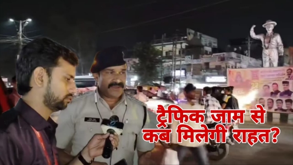 traffic jam on Ayodhya Bypass Airport Road lakhs of people are troubled at Karond chouraha