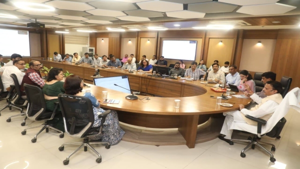 MP Mohan Yadav government takes strict action against sale of toxic cough syrup illegal drugs