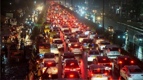 delhi-traffic-authorities-issue-advisory