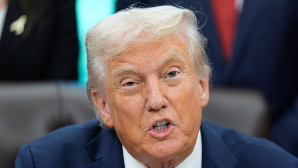 Donald Trump Warns Hamas