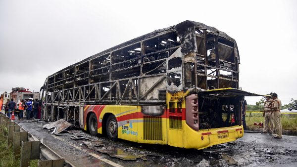 kurnool-bus-fire-accident-234-smartphone-battery-fire