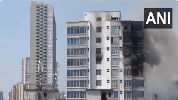Fire in Mumbai building