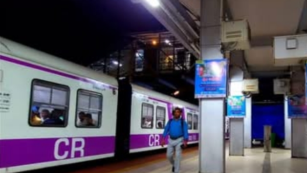 Mumbai local train
