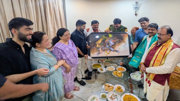Emotional moment at Diwali Milan CM Mohan Yadav paid tribute to Durgesh Keswani late grandfather