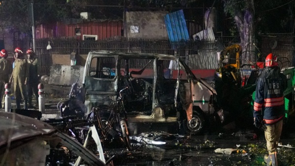 Delhi Blast LIVE Delhi Blast LIVE