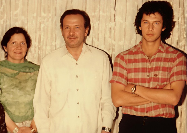 Imran Khan Wife-Father Caste-Religion