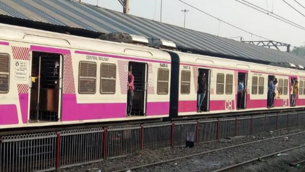 Mumbai local train