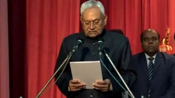 nitish kumar take oath