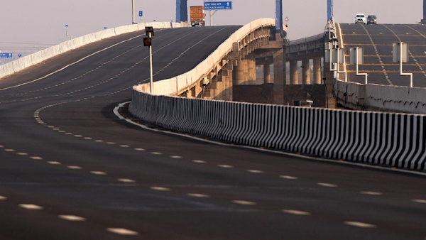 Risapana-Bindal elevated road project facing opposition 150 people written Nitin Gadkari demand Risapana-Bindal elevated road project facing opposition 150 people written Nitin Gadkari demand
